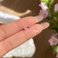 Orecchini a perno da 3mm in argento con zircone e quattro griffe per ogni giorno - Stile Zircone Rotondo Piccolo (LS1)
