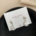 Minimalistische silberne Smiley-Ohrringe mit glitzernden Zirkonia und schicken Steckern - Kleine Blumen-Smiley-Stil / Matt Silber Gebürsteter Stil (JFS2)