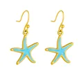 Orecchini a stella marina dorati con smalto azzurro per un look estivo da spiaggia - Orecchini a bottone stella marina e conchiglia