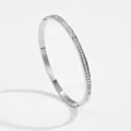 Eleganter Armreif aus Titanstahl mit Zirkonia-Kristallen in minimalistischem Silber-Design - Stahlfarbe (4003)
