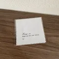 Chiffon de nettoyage bijoux blanc en microfibre avec logo en pochette plastique - Chiffon de polissage pour l'argent / 8x8cm