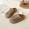 Girl's vintage brown suede hollow closed-toe slippers with metal buckle detail - EU 26 / Khaki
