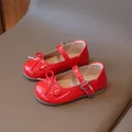 Red patent leather girls Mary Jane shoes with bow detail and silver heart buckle - EU 21 / Red