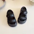 Girls black velcro sandals with quilted geometric patterns and thick non-slip soles - EU 21 / Black