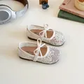 Chaussures Mary Jane en dentelle blanche pour filles avec broderie florale et nœud - EU 21 / Beige