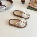 Sandali per bambini rosa e beige con fiocco in pizzo e perle in stile dolce ed elegante - EU 21 / Rosa
