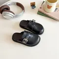 Sabot neri da bambina in ecopelle con punta arrotondata e fibbia in argento - EU 26 / Nero