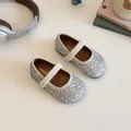 Sparkly silver sequin Mary Jane shoes for girls with white elastic strap and round toe - EU 21 / Silver