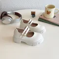 White glossy Mary Jane shoes with double buckles and thick platform soles for girls - EU 26 / Beige
