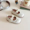 White Mary Jane shoes for girls with elegant pearls and decorative bows on the strap - 16 / Beige