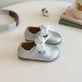 Silver Mary Jane shoes for girls with lace bow and woven texture on non-slip sole - EU 21 / Silver