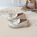 Chic girls' cream leather loafers with metal buckle and soft rubber platform sole - EU 21 / Beige