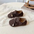 Classic dark brown suede girl's shoes with bow detail and velcro strap closure - 21 / Brown