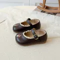 Zapatos Mary Jane marrón oscuro para niña con bordado de hongo y borde de encaje - EU 21 / Marrón