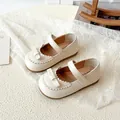 Creamy white girls Mary Jane shoes with bow decoration and non-slip rubber soles - EU 21 / Beige