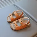 Klassische braune Kinder-Kork-Sandalen mit drei verstellbaren Schnallen und Klettverschluss - EU 22 / Braun