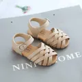 Girl's woven beige faux leather sandals with adjustable metal buckle closure - EU 21 / Pink