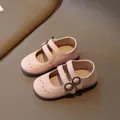 Pink Mary Jane girls' shoes with double straps, bronze buckles, and floral cutouts - EU 21 / Pink