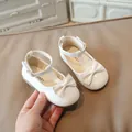 White patent leather baby princess shoes with T-strap and bow decoration - EU 24 / White
