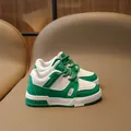 Green and white patchwork girl's casual sneakers with retro lace-up and thick soles - EU 21 / Green