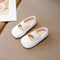 Weiße Mary Jane Schuhe für Mädchen mit Steppmuster und elastischen Riemen - 21 / Weiß