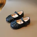 Girls' black Mary Jane shoes with ruffled toe design and adjustable velcro straps - EU 21 / Black