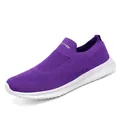Ademende paarse gebreide herensneakers met flexibele witte rubberen zolen - Paars