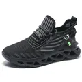 Ademende hardloopschoenen voor heren in zwart en donkergrijs met holle golfzool - 40 / 8023 Zwart Grijs