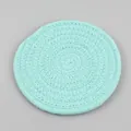 Posavasos redondo de algodón tejido azul claro hecho a mano para mesa de comedor - Diámetro 18cm / Azul claro