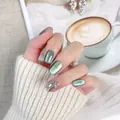 Unghie finte cat eye verde smeraldo con glitter argento e accenti di strass - Stile Occhio di Gatto Verde Smeraldo (C18) / XS
