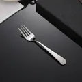 Fourchette de table en acier inoxydable 304 argenté poli avec manche ergonomique - Fourchette de table argentée