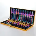 Set de couverts en acier inoxydable arc-en-ciel dans une boîte cadeau dorée - Iridescent (Set de 48 Pièces)