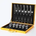 Set posate da 24 pezzi in acciaio nero opaco in una lussuosa confezione regalo oro - Nero (Confezione Regalo Oro)