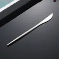 Coltello da bistecca in acciaio inox 304 lucidato con manico sottile e lama seghettata - Coltello da tavola argento