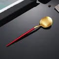 Cucchiaio moderno in acciaio inossidabile oro e rosso con finitura opaca elegante - Cucchiaio da Cena Oro Rosso