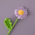 Marguerite faite à la main au crochet en fil violet et jaune pour la décoration intérieure - Mauve Clair