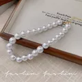 Élégant collier de perles blanches rondes avec fermoir doré et chaîne de rallonge - Modèle de perle artificielle géante (X1701 Or 14mm)