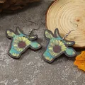 Orecchini a testa di mucca con motivo girasole e trama in legno stile cowgirl - Testa di Toro Girasole Blu (WEH3924)