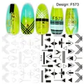 Adesivi per unghie F573 con linee geometriche bianche e nere e lettere su unghie teal - Stile Stella Geometrica Neon (F573)