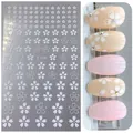 Selbstklebende weiße Kirschblüten-Nagelaufkleber mit F724 Blumenmuster-Design - Mehrere Größen Solide Und Hohle Sakura Stil (F724) / Weiß