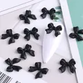 Fiocchi 3D neri opachi per nail art con texture dettagliata per decorazione unghie - Nero (XR01)