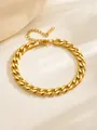 Detail van 18K vergulde Cubaanse ketting met karabijnsluiting en gegraveerd S-STEEL logo - Kleine schakelarmband - goud S4083