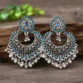 Vintage-Boho-Ohrhänger mit blauen Strasssteinen und Perlenquasten-Verzierung - Vintage Silber Blau Edelstein Perle Quaste Stil (WEH5456 Antik-Silber)