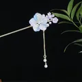 Traditionelle chinesische Haarnadel mit schimmernden blau-violetten Blumen und Quaste - Blau-Lila Farbverlauf Blume Quaste (2510)