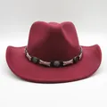 Klassischer burgunderroter Western-Cowboyhut aus Filz mit silbernen Stern-Conchos - M(56-58cm) / Burgunderrot