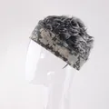 Hip-Hop Beanie mit silbergrauer kurzer lockiger Perücke und digitalem Tarn-Stirnband - M (56-58cm) / Digital Grün + Grau