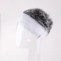 Hip-Hop Vermieterkappe mit kurzen lockigen grauen Kunsthaaren und weißem Stirnband - M (56-58cm) / Netz Weiß + Grau