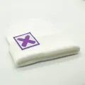 Weiße Strickmütze mit lila X-Patch, Valorant Killjoy Stil warme Wintermütze - X-Symbol-Stil (S3V2-White-X) / Weiß
