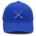 Casquette de baseball bleu roi avec broderie de baguettes de batterie au design classique - Adulte - Réglable / Bleu saphir