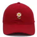 Klassische dunkelrote Baumwoll-Baseballkappe mit Gänseblümchen-Stickerei und Schirm - Erwachsene - Verstellbar / Burgunderrot